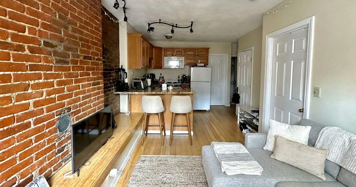Unit 4 at 181 Endicott Street — 2 bedroom apartment in Boston's North End